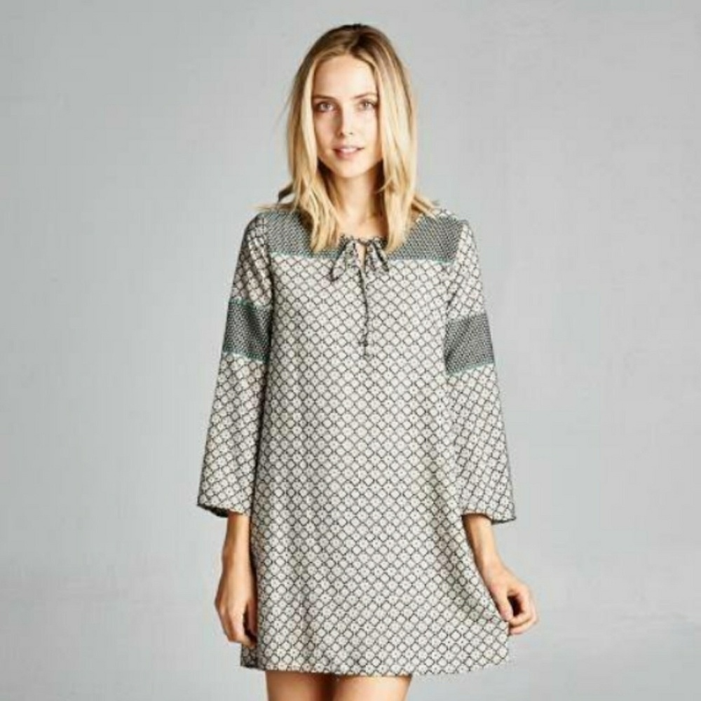 Long-sleeved dress